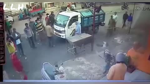 Dangerous Accidents Caught On CCTV Cameras