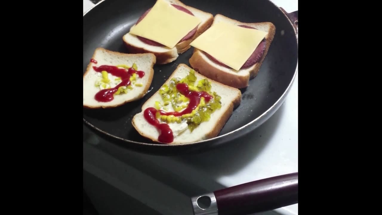 Kitchen Cop Episode 01 - Turkey Sandwich.