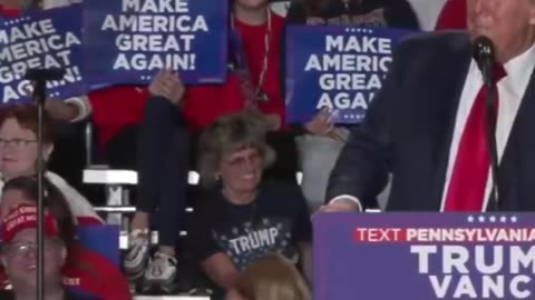 Heartwarming Moment: Trump Supporter Helps Elderly Woman During Rally While Trump Speaks