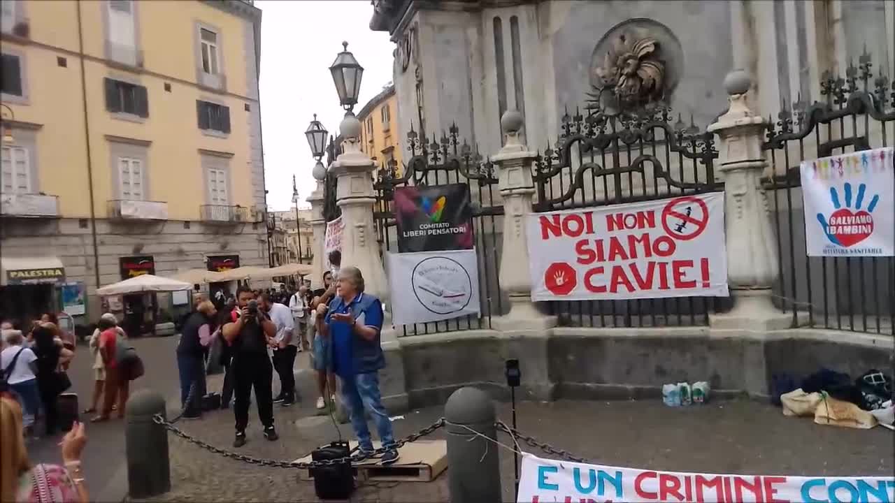 5-6-2021 Manifestazione NOI NON SIAMO CAVIE - Napoli - Piazza del Gesu'-Secondo video