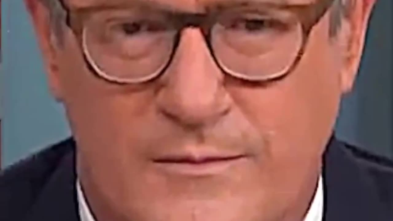 "There are 2 groups in this country—patriots and traitors!"