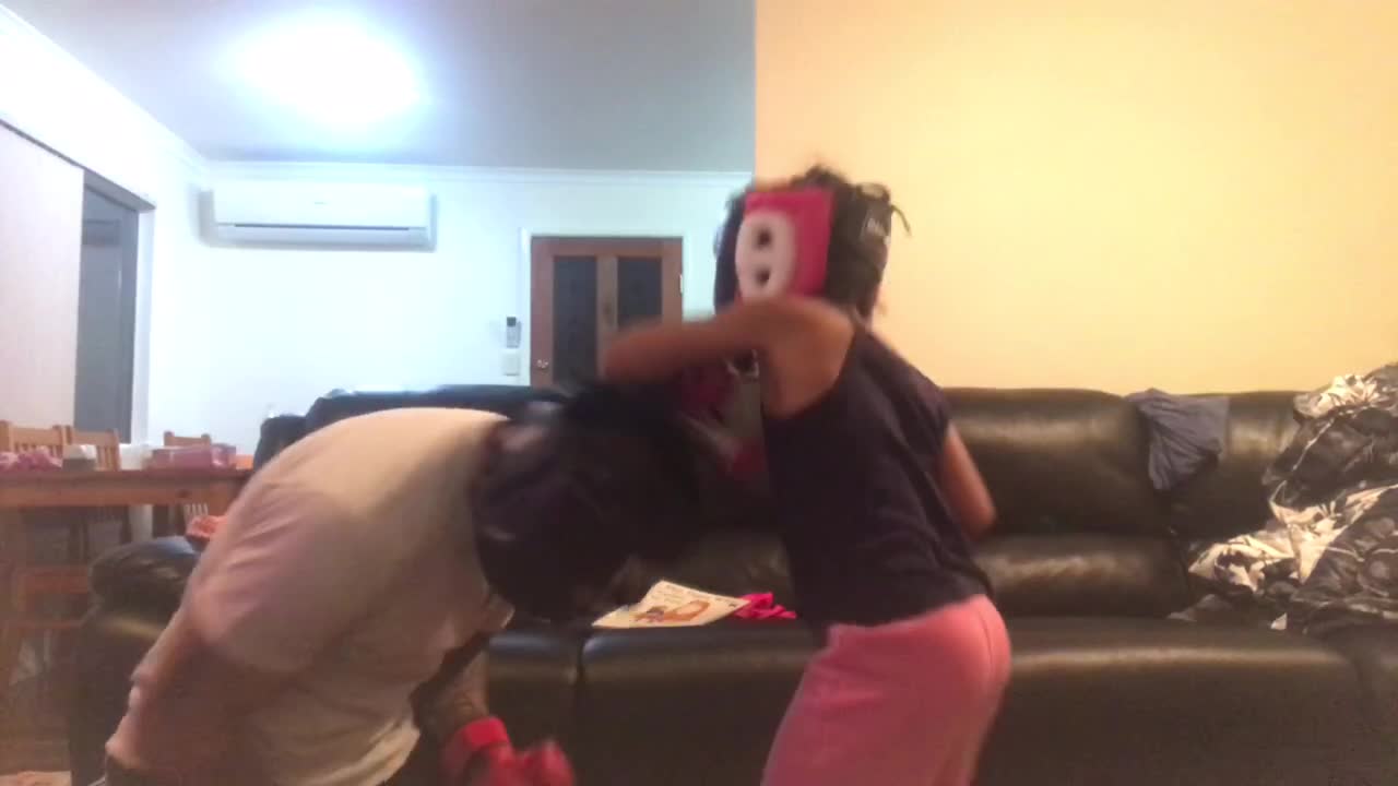 5-year-old girl's intense boxing workout with her dad