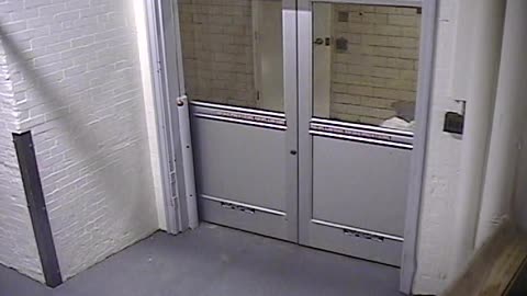 5501LHOBBALoadingDockEast_2021-01-06_00h40min00s720ms.mp4