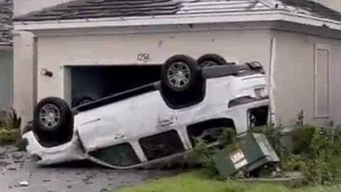 Aftermath of tornado in Palm Beach Gardens