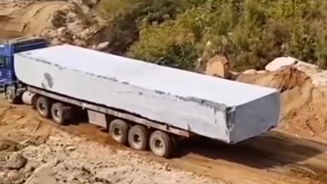 Truck accident 😞😣😣😣😣😞😞