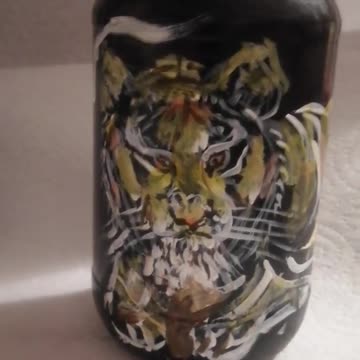 Quick Short Video: A Hand painted glass jar/bottle