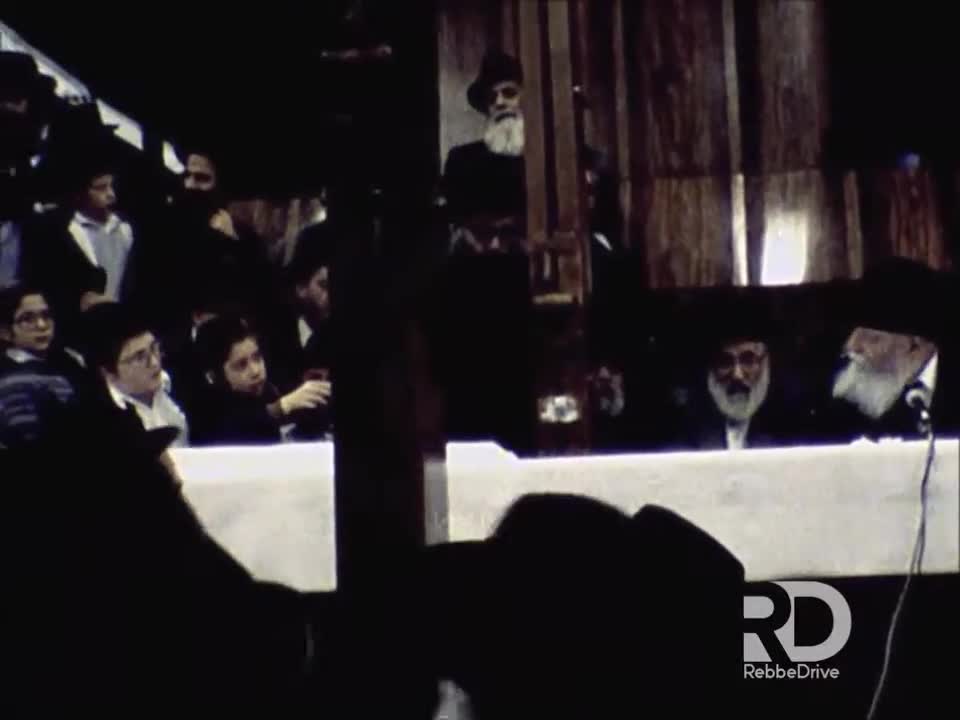 10. Leil Yud Gimmel Tishrei 5745, Expert of Farbrangen = ליל י"ג תשרי תשמ"ה