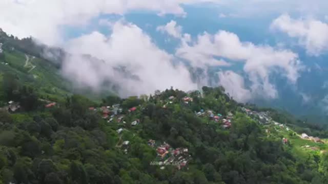 Bird's Eye View of Cloudy Darjeeling..❤️