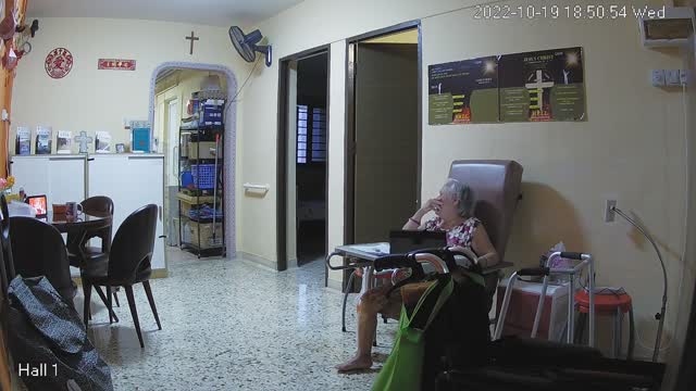 hallfront day n night 20221019