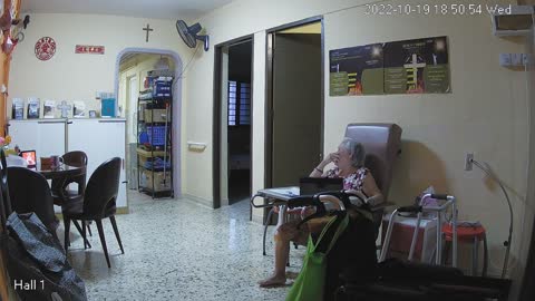 hallfront day n night 20221019