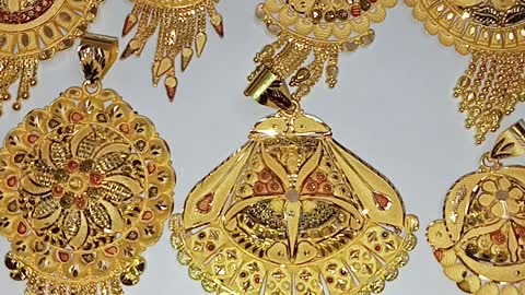 Gold jewellery design latest