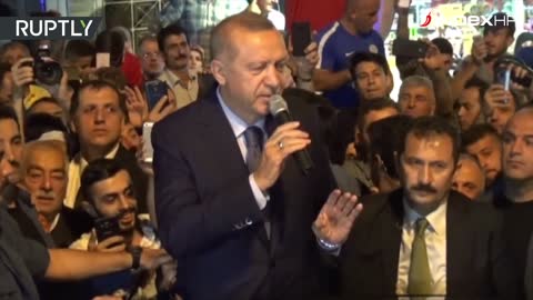 Erdogan: "Oni imaju dolare, mi imamo Boga"