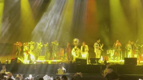 ​ @luisrconriquezCanalOficial starting his show at the TOYOTA ARENA!