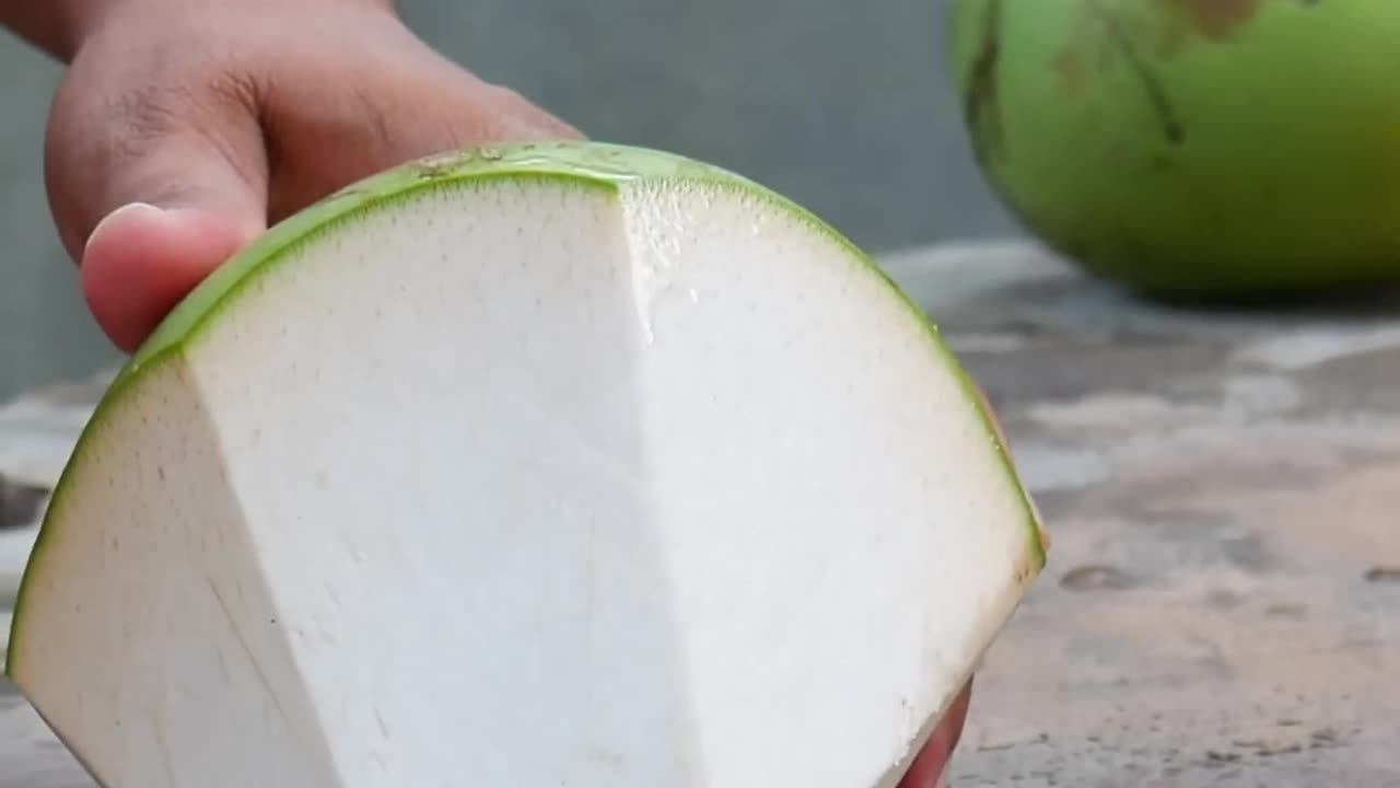 coconut cutting