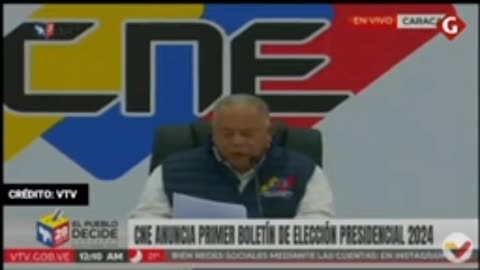 FRAUDE ELEITORAL NA VENEZUELA, OS MILITANTES DE MICROFONE COMEMORAM.