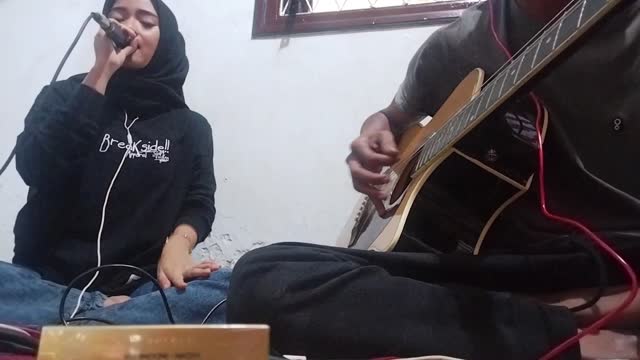 Tri Suaka - Aku Bukan Jodohnya | Cover by Arin