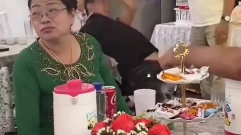 Singer at the wedding