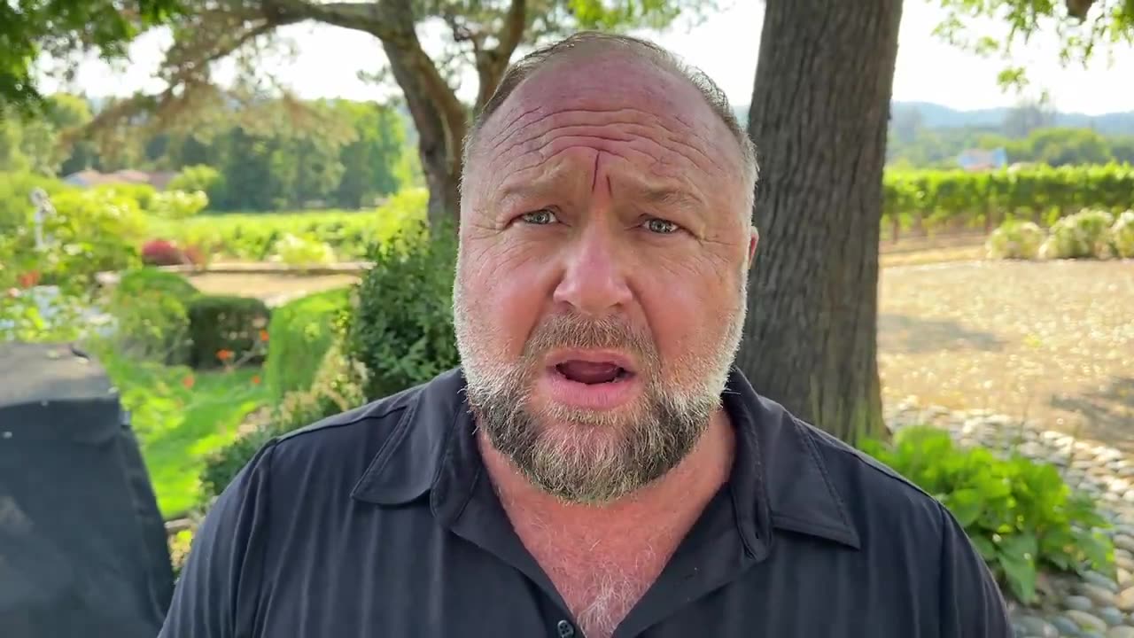 Alex Jones Warns Elon Musk To Be Careful
