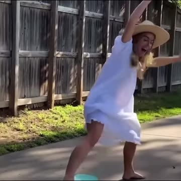 SKATING FAIL #shorts #52 #skating #skatingfails #funnyvideos #funny #failcompilation #fails #fail