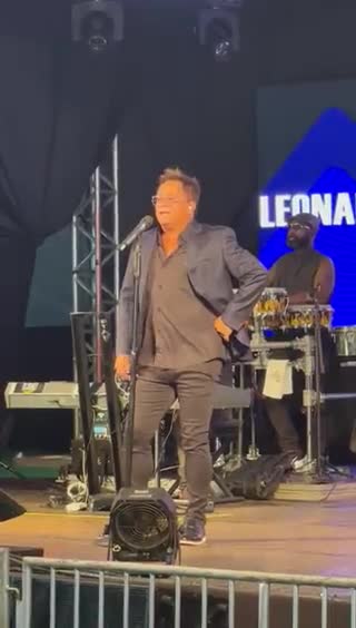 Artistas falando mal do agro