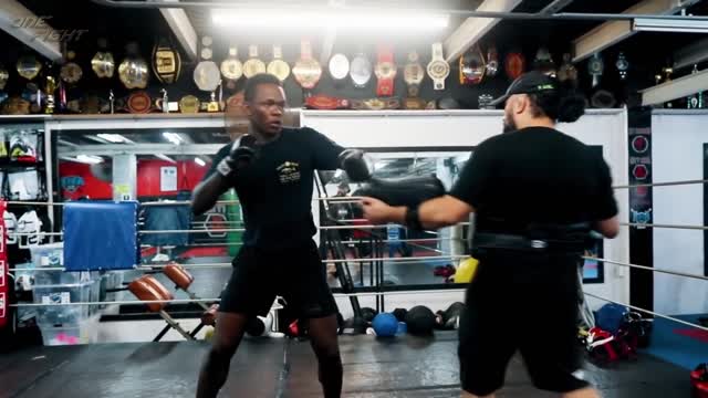 Israel Adesanya vs. Robert Whittaker 2 | ПОЛНЫЙ БОЙ Исраэль Адесанья vs Роберт Уиттакер 2