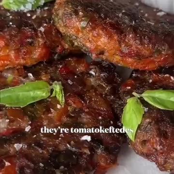 Tomatokeftedes are a super easy