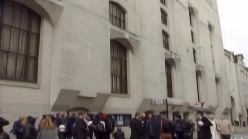 Zpěvák upadl v nepřízeň