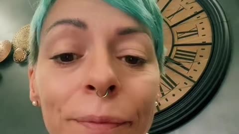 Effetti collaterali del vaccino di questa signora