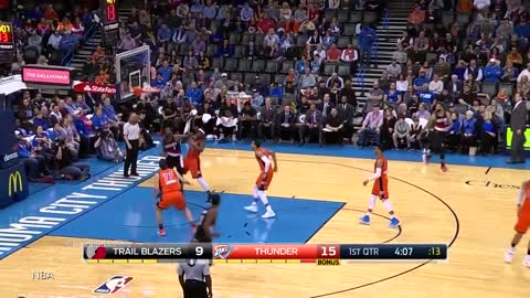 Russell Westbrook TWISTS Al-Farouq Aminu's Sh*t with KILLER Crossover, Yells "Where He Goin'?!"