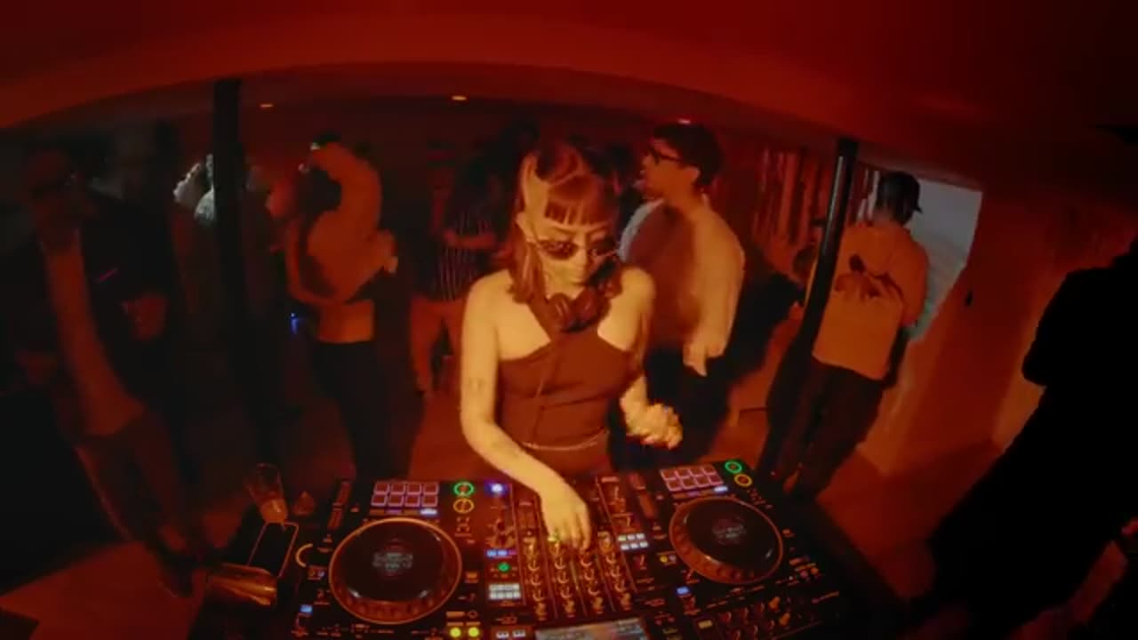 Groovy Disco and R&B Mix at a New York Basement Party | Tinzo