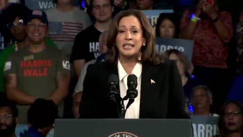 🚨 Komrade Kamala just accused President Trump of “HIDING,” while he’s currently on stage