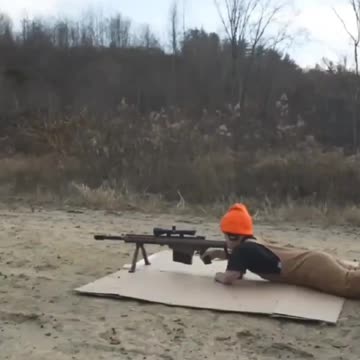 Reckon he needed a seat belt! 😂