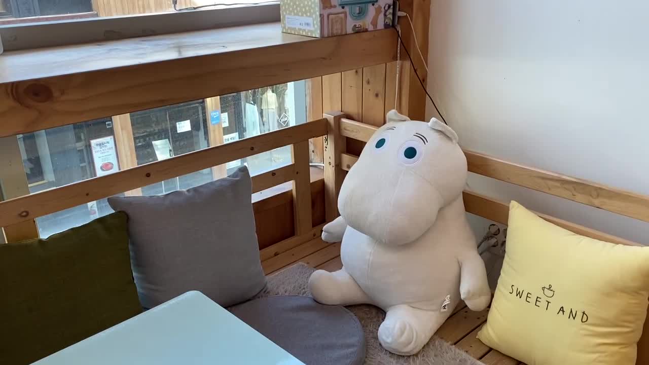 Moomin cafe in korea