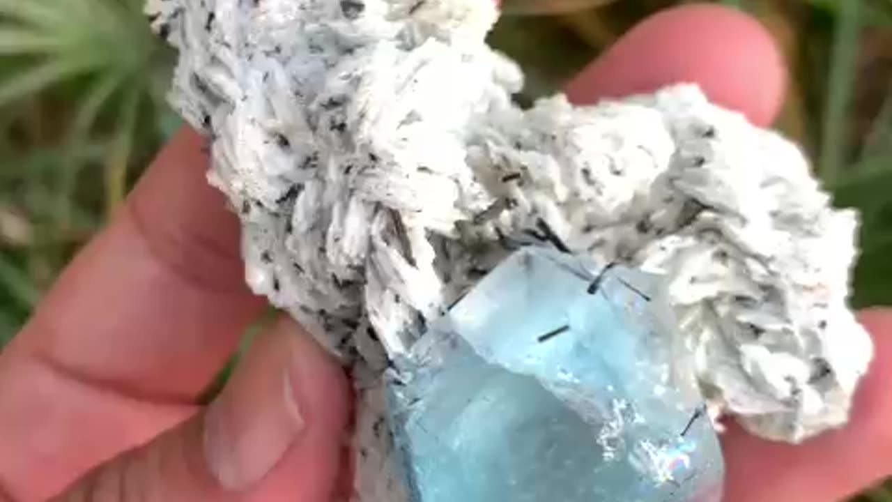 Gorgeous Haramosh Aquamarine specimen