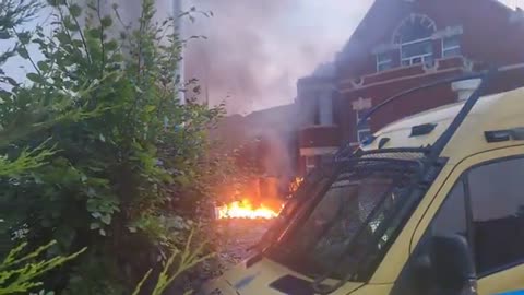 Mosque set on fire in UK