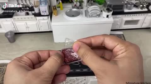 Tiny kitchen cooking & lunch