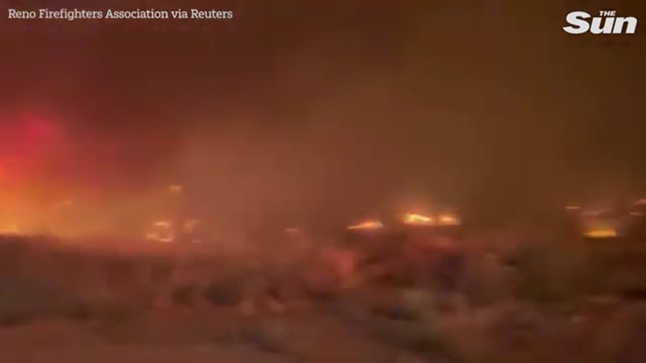 Incredible footage shows firefighters battling massive Gold Ranch wildfire in Nevada