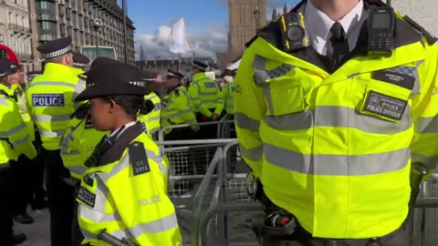 British police have surrounded the Winston Churchill statue ahead of today’s anti-Israel protest