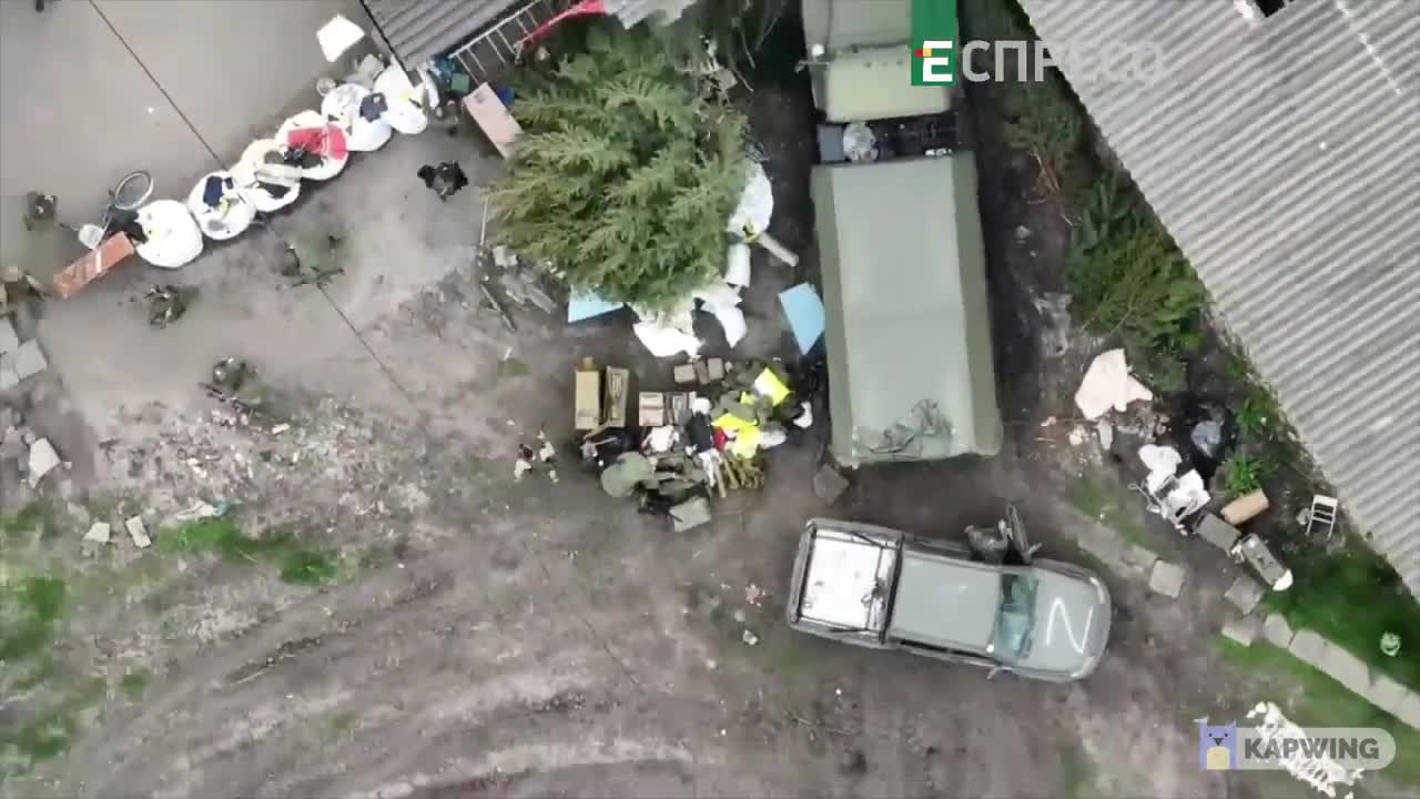 Ukrainian drone attacks Russian soldiers with the help of an upgraded Mavic 3 quadcopter