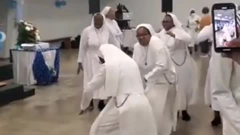 "Buga" dance challenge by Roman Sisters