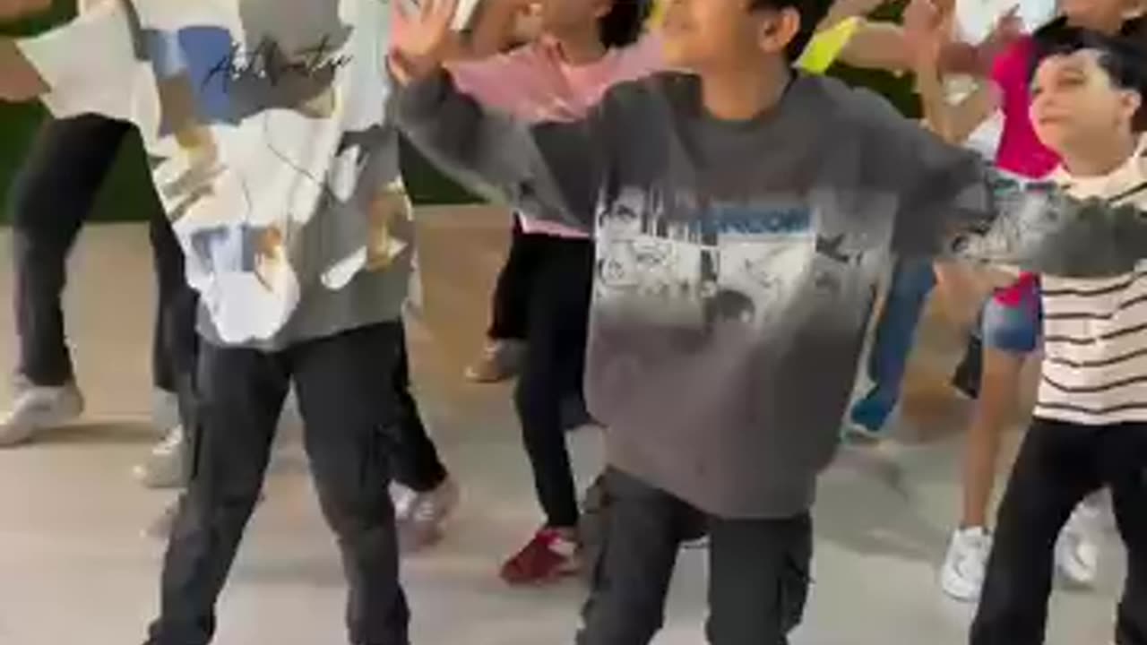 Viral Dance baby