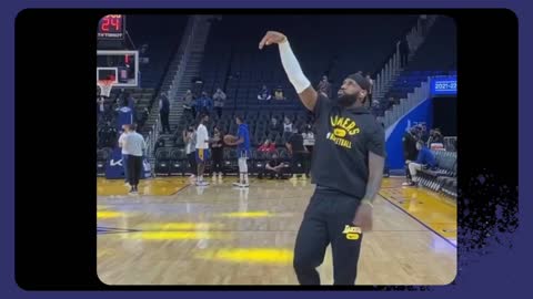 LeBron James getting ready to make his preseason debut against the Warriors