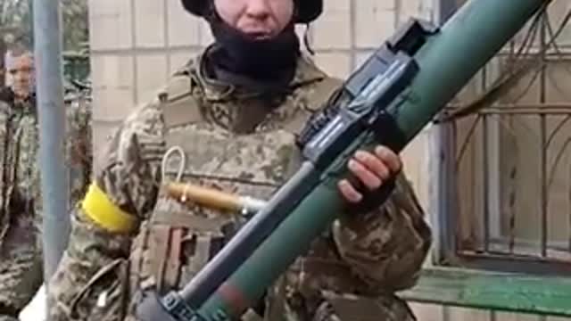 Ukrainian Combatant carrying a Spanish-made Instalaza C-90 grenade launcher