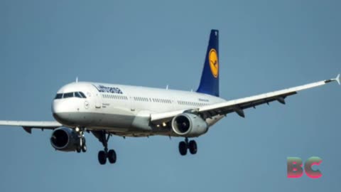 Lufthansa fined a record $4 million for denying boarding to 128 Jews
