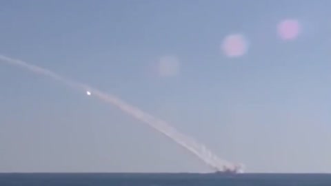 #Russia Launches #Kalibr Missiles From A Submarine In The Black Sea For The First Time