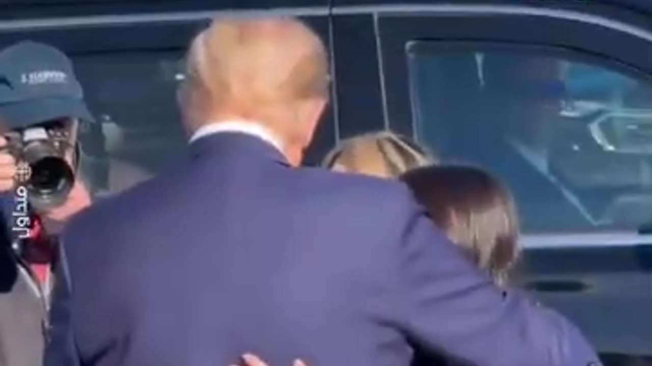 Trump Meets with the family of the victim