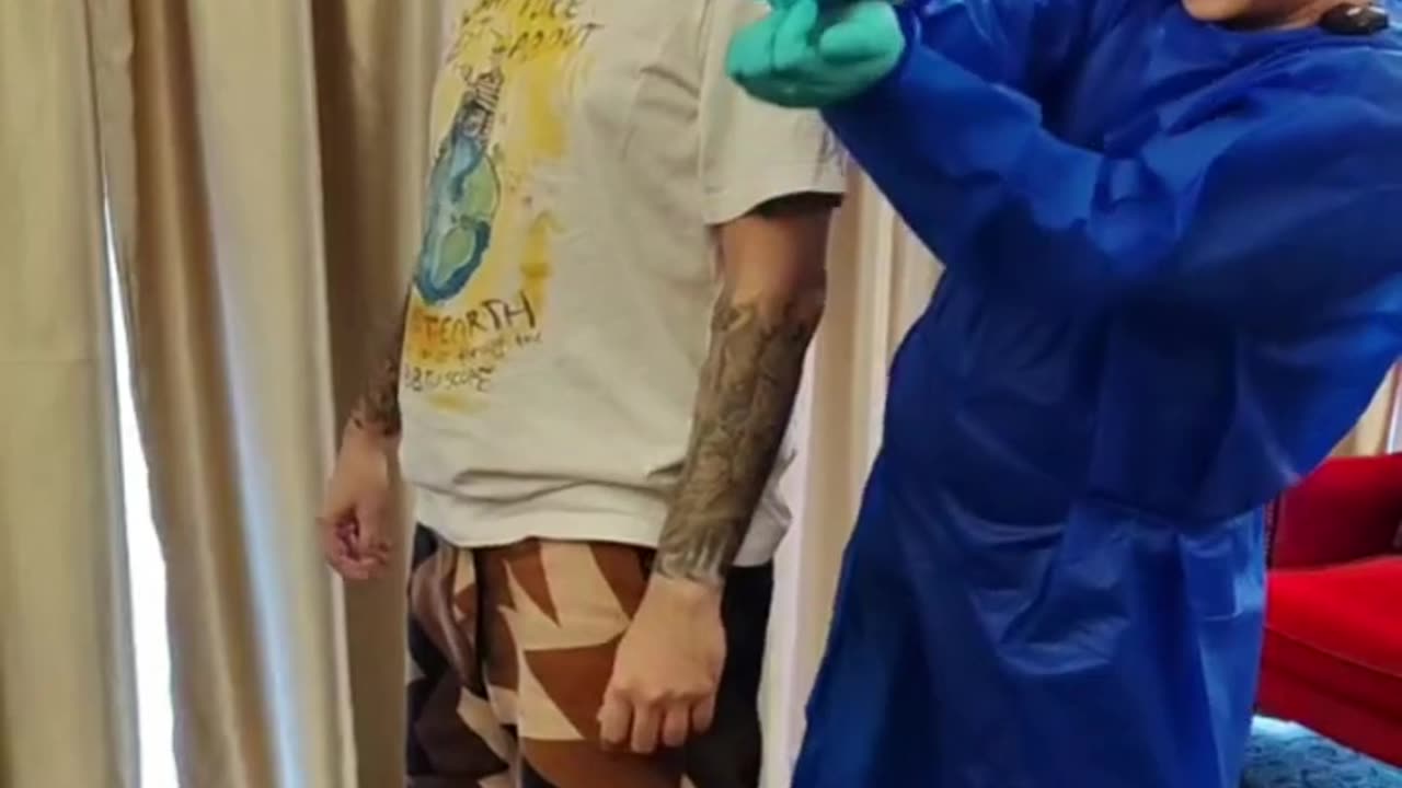 Chris leonge treatment shoulder and knee ,lover problem