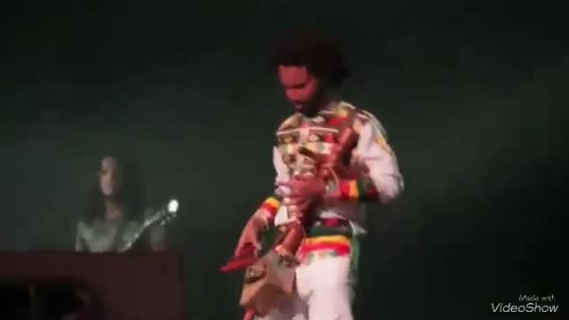 wow! masinko vs violin amazing talent