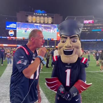 "Dive into Flavor with MmmJoeMele