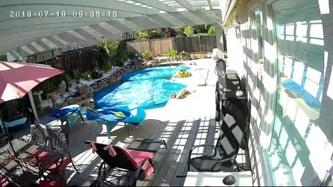 Review: Outdoor Camera Wireless, Zumimall Security Camera OutdoorIndoor, Rechargeable Battery...